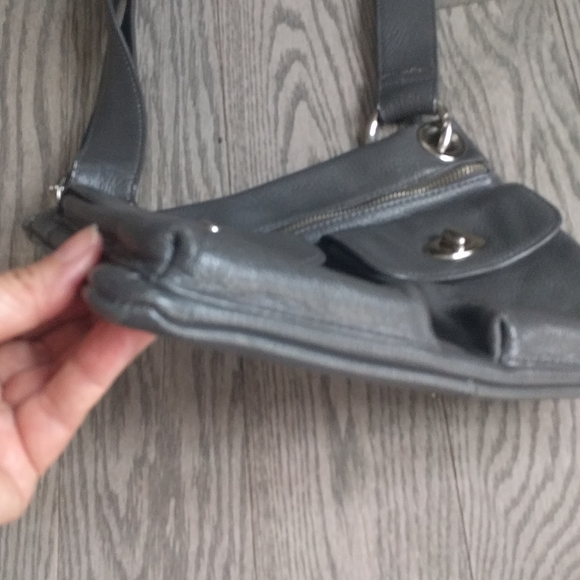 Genuine leather bag by Danier 🌸🌸🌸 - Picture 7 of 12